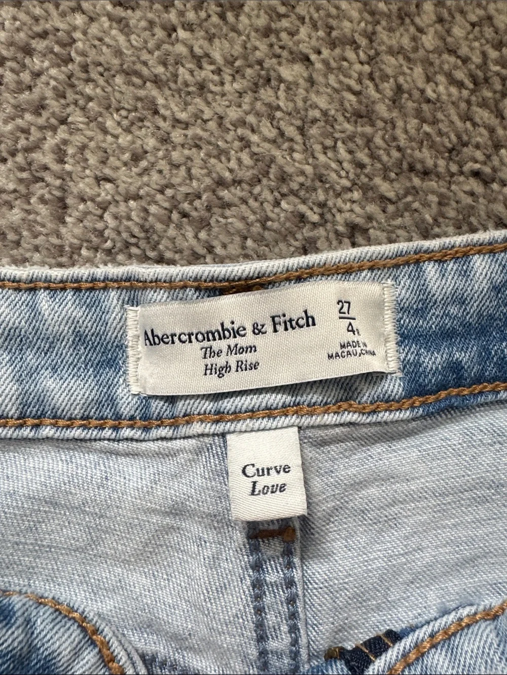 Abercrombie high rise mom Jean curve love